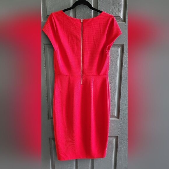 Express bodycon essential red dress, size medium - Picture 2 of 8